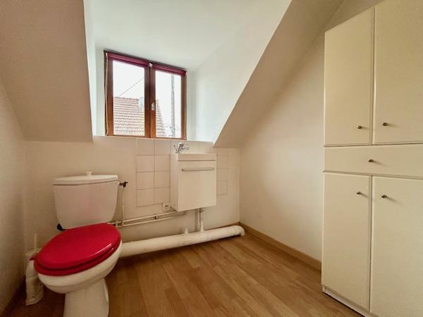 Marcoussis (91460) MARCOUSSIS CENTRE - MAISON DE VILLE - F5 - 98 M2 AU SOL - COUR EXTERIEURE AGREABLE