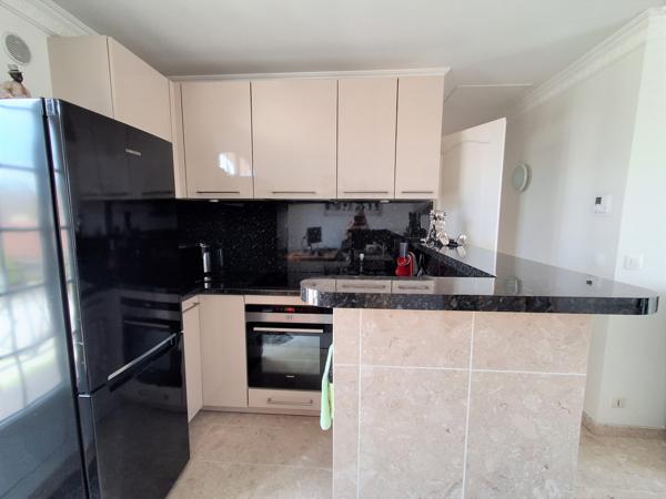 Ormesson-sur-Marne (94490) Appartement F3 au 1er et dernier étage d'une maison divisée en 2 logements
