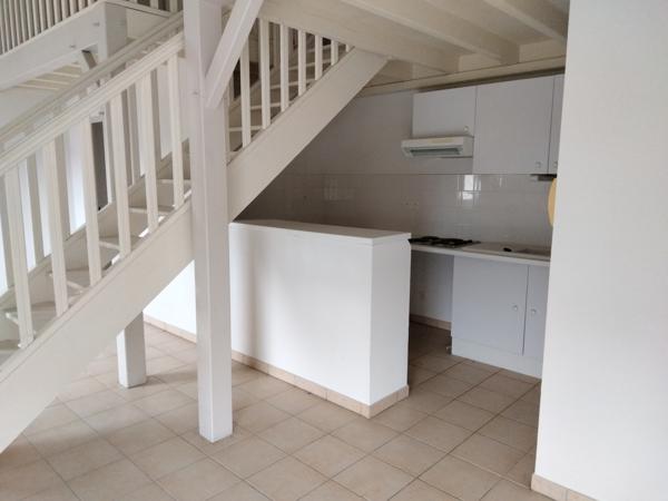 DUPLEX à louer à Eysses