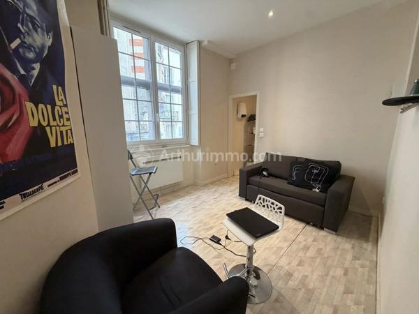 Vente                                                      Appartement
                        
                     2 pièces                                         à Clermont-Ferrand