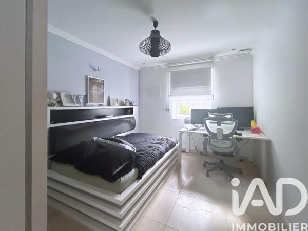 Maison à vendre 10 pièces 400 m² Breuil-Bois-Robert