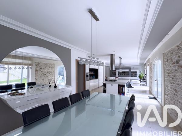 Maison à vendre 10 pièces 400 m² Breuil-Bois-Robert