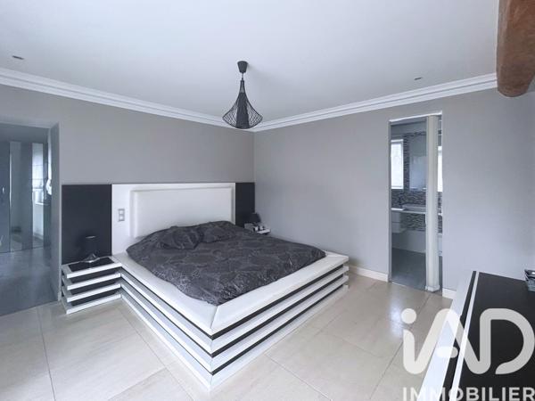 Maison à vendre 10 pièces 400 m² Breuil-Bois-Robert