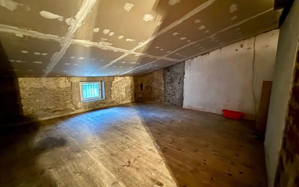 Maison à vendre    5 pièces •  Castres