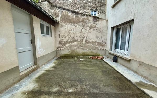 Maison à vendre    5 pièces •  Castres