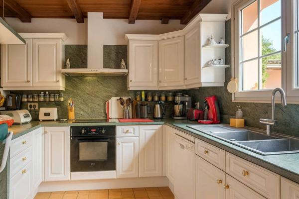 Maison spacieuse avec dépendance à Labergement-lès-Seurre