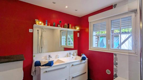 Maison spacieuse avec dépendance à Labergement-lès-Seurre