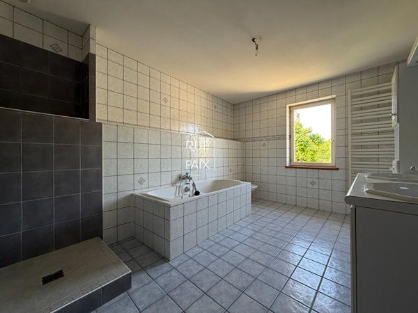 79400 AUGE Maison Auge 153.69 m2