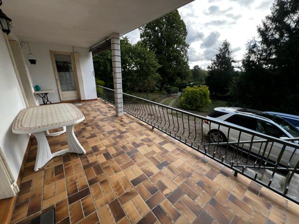 MAISON 3 CHAMBRES - GARAGE - TERRAIN