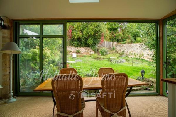 Maison de charme au calme beau jardin véranda rare