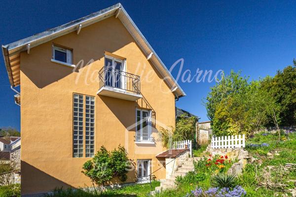 Maison de charme au calme beau jardin véranda rare