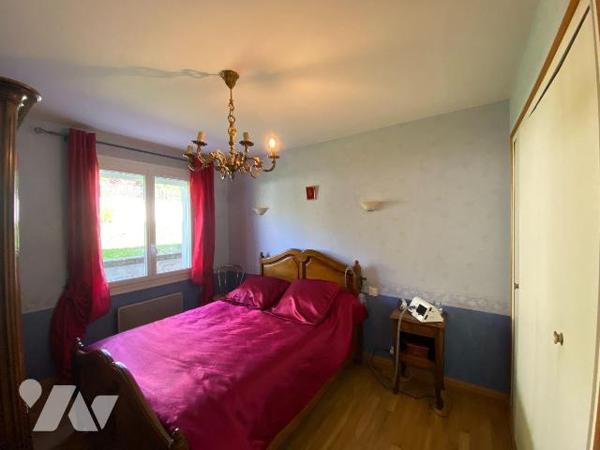 LAFEUILLADE-EN-VEZIE, à vendre maison d'habitation comprenant ,  Rez-de-chaussée : une entrée s...