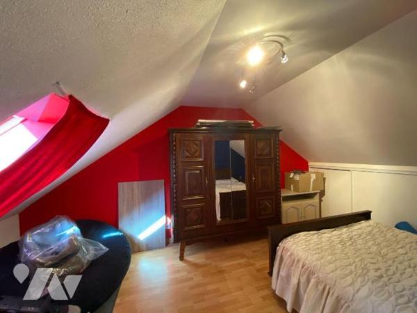 LAFEUILLADE-EN-VEZIE, à vendre maison d'habitation comprenant ,  Rez-de-chaussée : une entrée s...