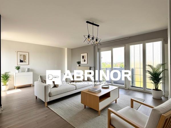 SUPERBE T4 TRAVERSANT 90 M² — VUE ÉTANG & TOUR PERRET, PLEIN SUD AMIENS