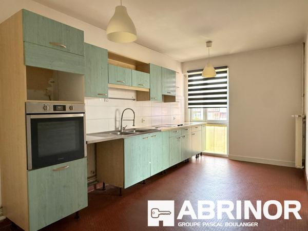 SUPERBE T4 TRAVERSANT 90 M² — VUE ÉTANG & TOUR PERRET, PLEIN SUD AMIENS