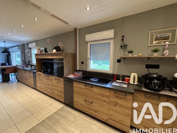 Maison à vendre 6 pièces 140 m² Sainte-Lizaigne