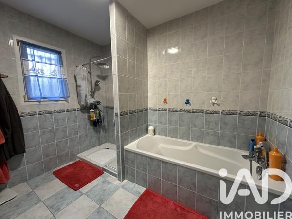 Maison à vendre 6 pièces 140 m² Sainte-Lizaigne