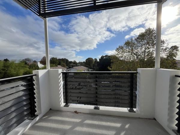 Appartement à louer 840 € CC Biganos 3 p 57 m² DPE B