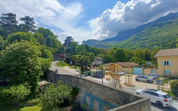 Maison à vendre    7 pièces • 168,17 m2 Claix