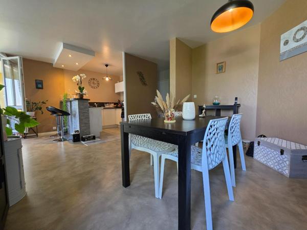 À vendre – Reims, Quartier Lezardière – Appartement T4 en parfait état, idéal pour jeune couple ou colocation
