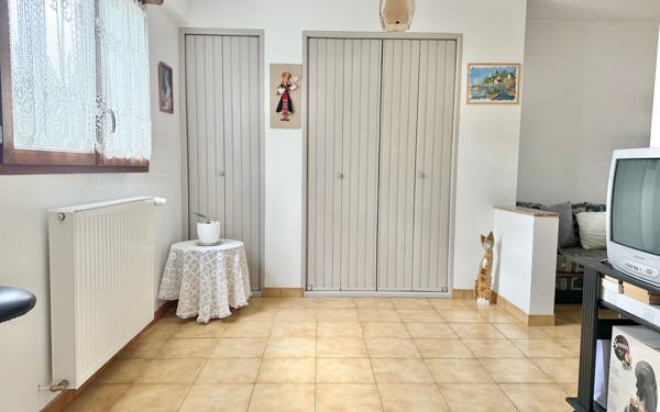 Maison à vendre    7 pièces • 177 m2 Morangis