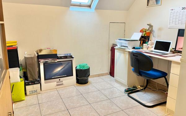 Maison à vendre    7 pièces • 177 m2 Morangis