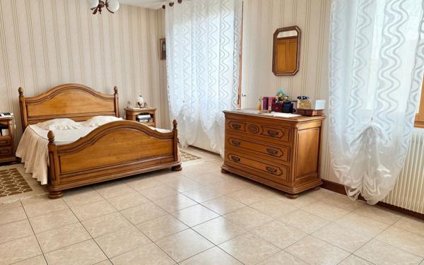 Maison à vendre    7 pièces • 177 m2 Morangis