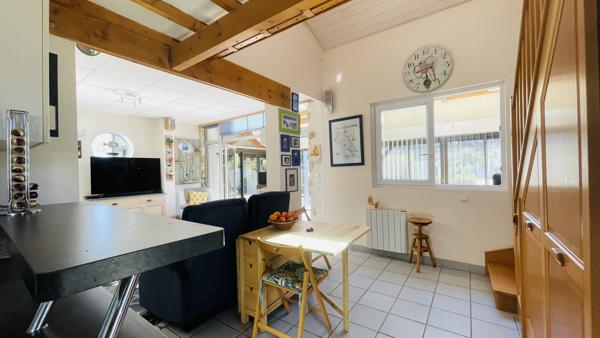 Maison
         4 pièces
        - 110 m² Exclusivité 394 000 €*