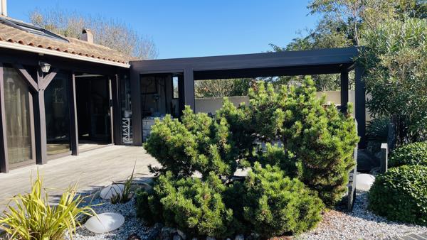 Maison
         4 pièces
        - 110 m² Exclusivité 394 000 €*