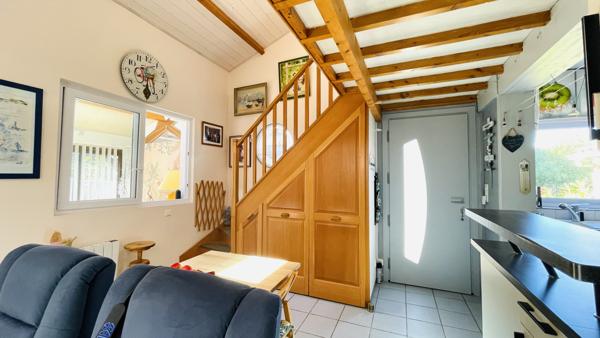 Maison
         4 pièces
        - 110 m² Exclusivité 394 000 €*