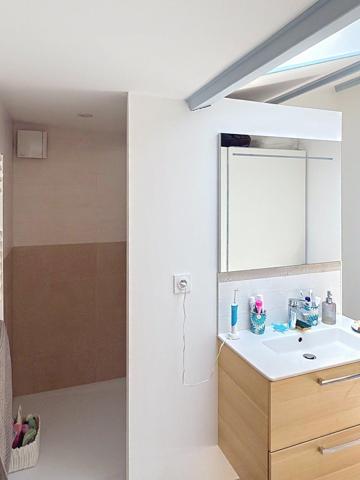 MAISON 4 CHAMBRES CLÉ EN MAIN AVEC PISCINE CHAUFFÉE ET SPACIEUSE PIÈCE DE VIE