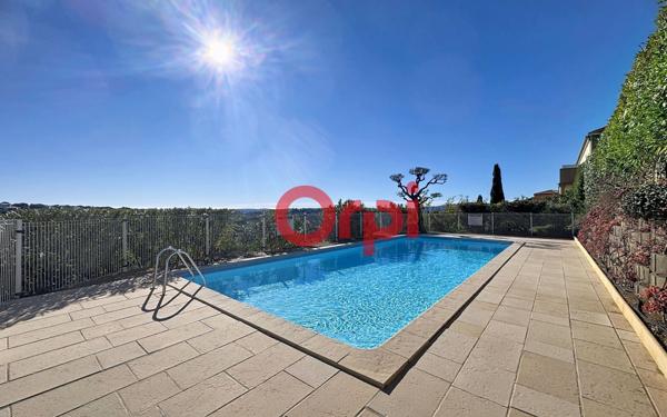 Appartement à vendre    4 pièces • 70,49 m2 Sainte-Maxime