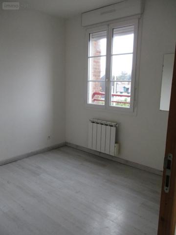 Appartement à louer à Brionne dans l'Eure (27800), ref : 27049-L180