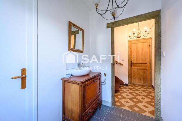 Beaucoup de charme pour cette maison à deux pas du centre ville