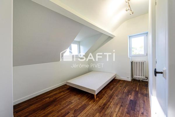 Beaucoup de charme pour cette maison à deux pas du centre ville