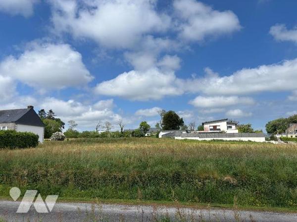 Terrains a Vendre à BRIEC, en Finistère Sud (29), en Centre Ville, Bel Environnement et accès C...