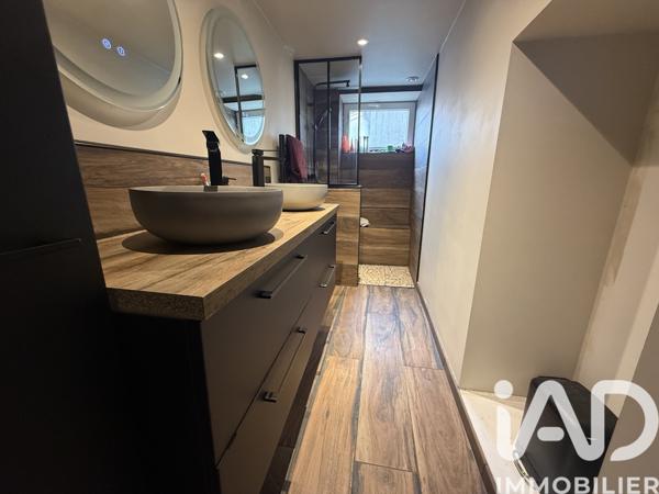 Maison à vendre 5 pièces 175 m² Saint-Aubin-le-Cloud