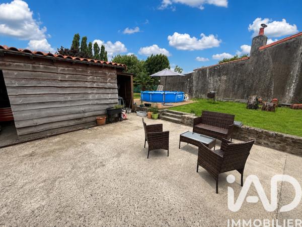 Maison à vendre 5 pièces 175 m² Saint-Aubin-le-Cloud