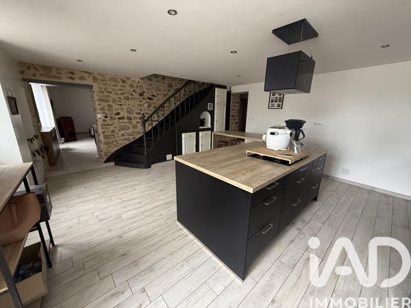 Maison à vendre 5 pièces 175 m² Saint-Aubin-le-Cloud
