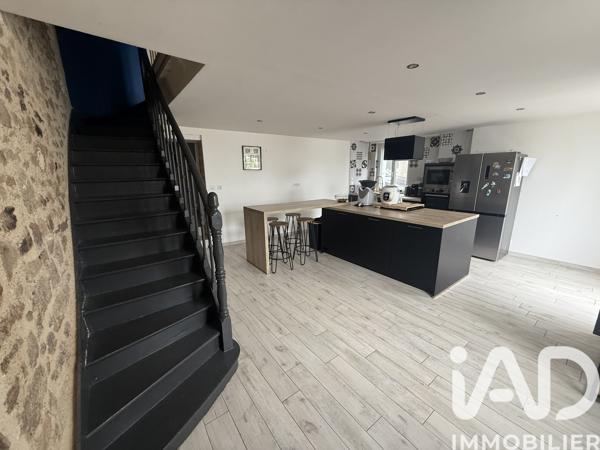 Maison à vendre 5 pièces 175 m² Saint-Aubin-le-Cloud