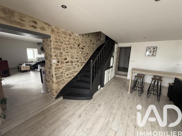 Maison à vendre 5 pièces 175 m² Saint-Aubin-le-Cloud