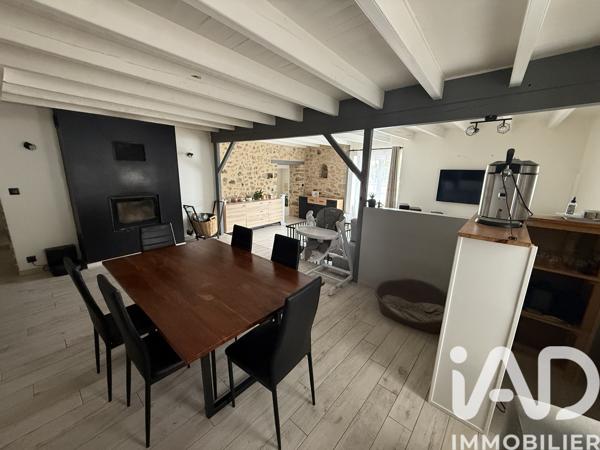 Maison à vendre 5 pièces 175 m² Saint-Aubin-le-Cloud