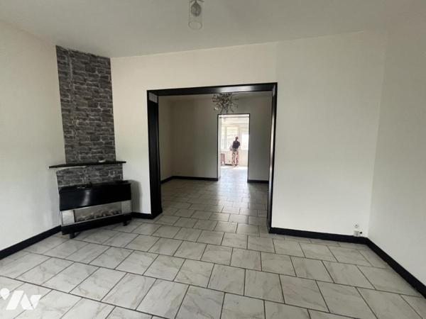 MAISON TYPE 1930 AVEC ACCES A L'ARRIERE