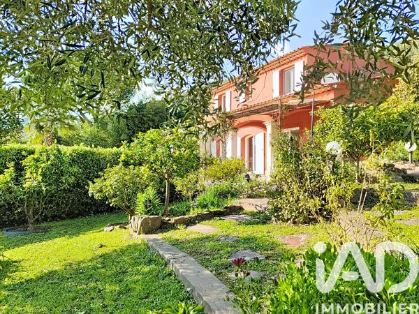 Maison à vendre 6 pièces 160 m² Les Adrets-de-l'Estérel