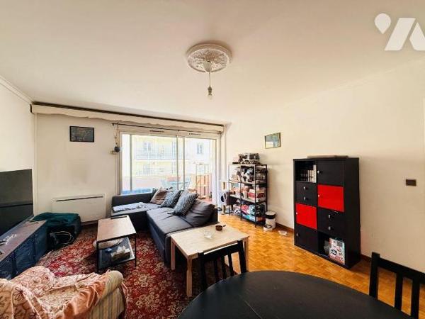 MARSEILLE 6 - LODI : INVESTISSEMENT LOCATIF - APPARTEMENT VENDU LOUE

Cet appartement travers...