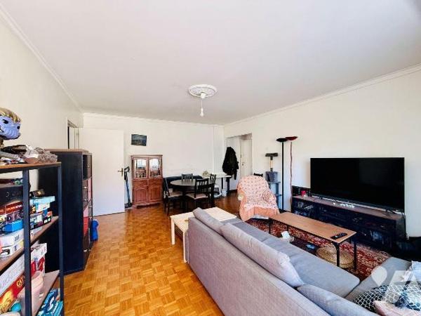 MARSEILLE 6 - LODI : INVESTISSEMENT LOCATIF - APPARTEMENT VENDU LOUE

Cet appartement travers...