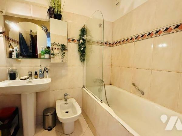 MARSEILLE 6 - LODI : INVESTISSEMENT LOCATIF - APPARTEMENT VENDU LOUE

Cet appartement travers...
