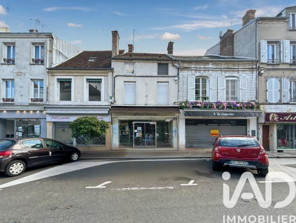 Immeuble à vendre 185 m² Nemours