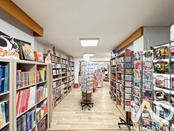 Immeuble à vendre 185 m² Nemours