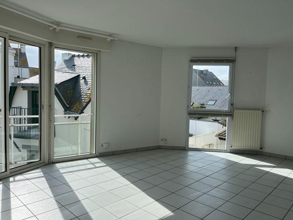 Appartement La Turballe hypercentre avec garage 92.34 m2,  
La turballe 44420